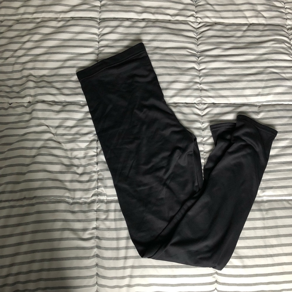 Black leggings